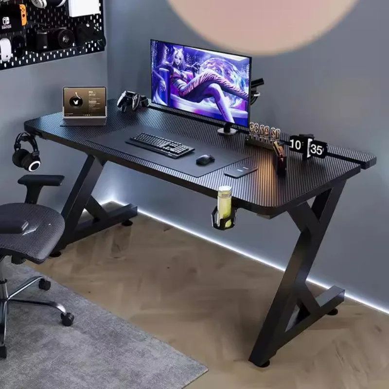 Q Minimalistische zwarte compu - Desk Setup Art recensie en prijs